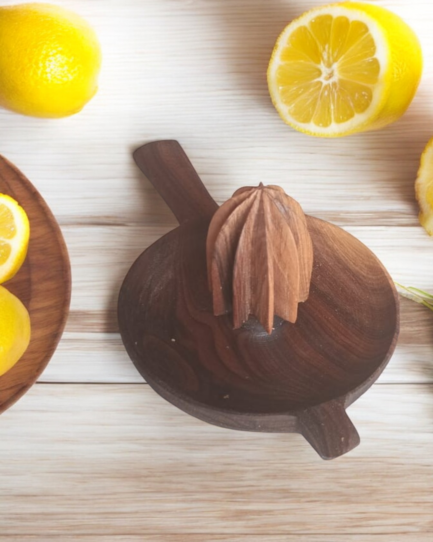 Walnut Wood Lemon Squeezer